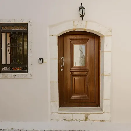Throumbi House Villa *
