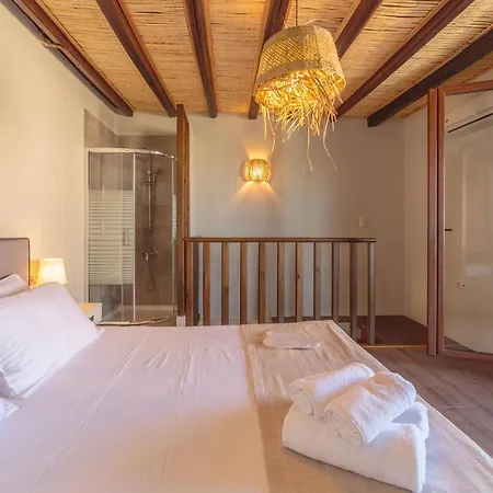 Villa Throumbi House *