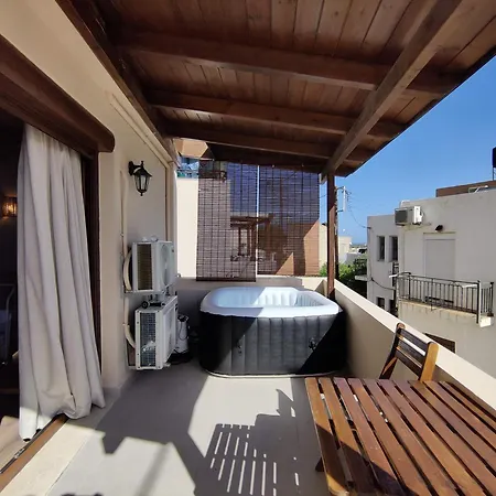 Throumbi House *